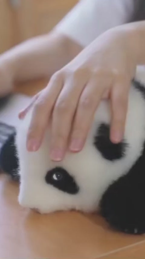 He Hua Baby Panda – 1.5 Month Edition